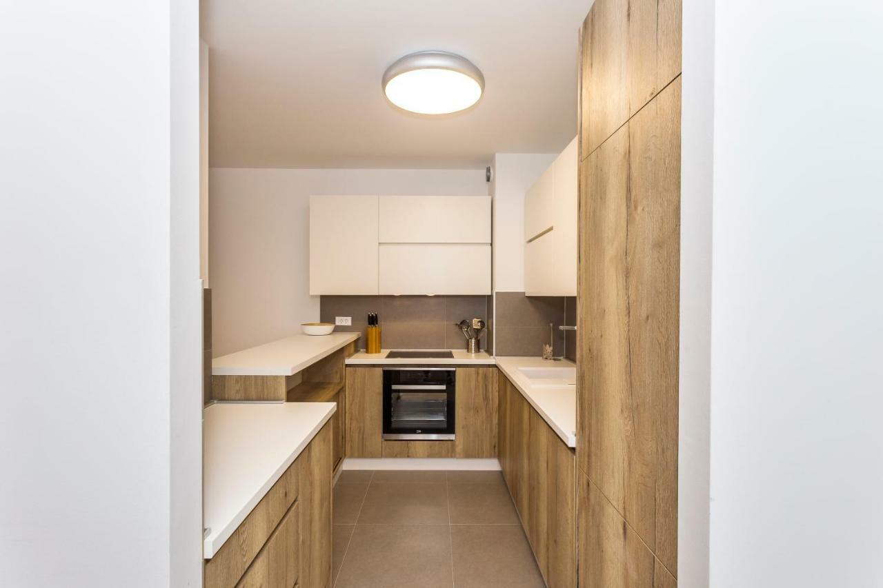 Perla Apartmani Сплит Екстериор снимка